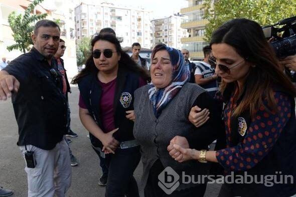 İki anne HDP binasına girmek istedi...