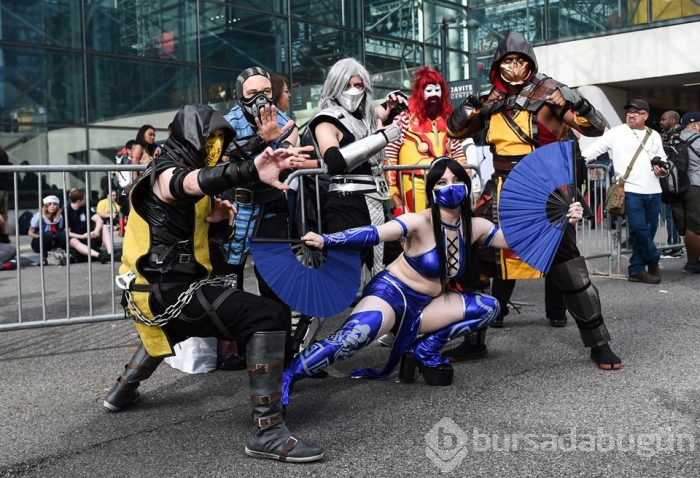 Comic Con'a katılanlar, kostüm ve makyajlarıyla dikkat çekti