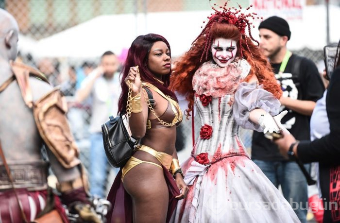 Comic Con'a katılanlar, kostüm ve makyajlarıyla dikkat çekti