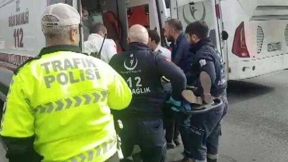 İki metrobüs kafa kafaya çarpıştı!