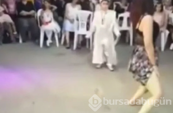 Sünnette eteğini kaldırıp 'popo sallama' dansı olay olmuştu!
