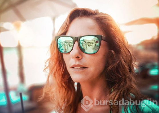 Ece Uslu bikini pozuyla herkesi kendine hayran bıraktı