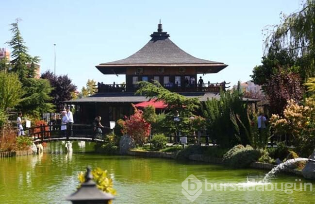 Japon Kyoto Parkı, şehrin turizmine önemli katkı sağlıyor