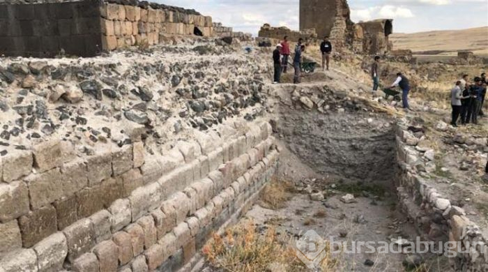 Seramik parçaları bulundu