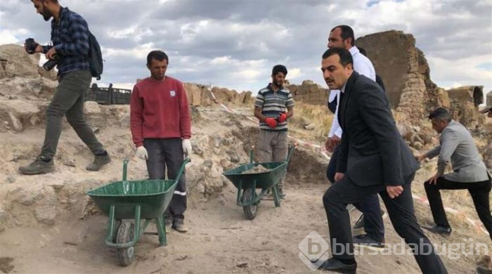 Seramik parçaları bulundu