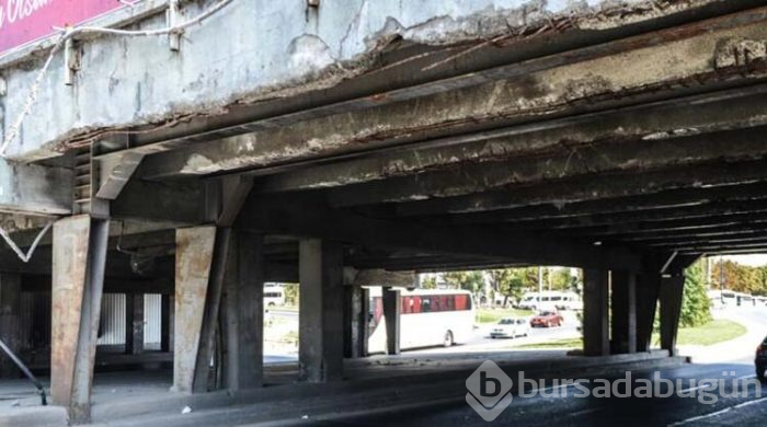 Unkapanı Köprüsü tehlike saçıyor!