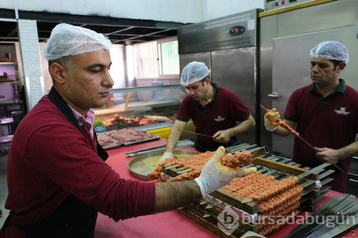 3 günde 30 ton et tüketildi