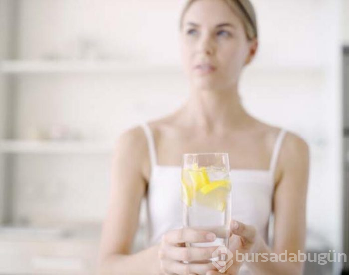 Limonlu su içmek için nedenler
