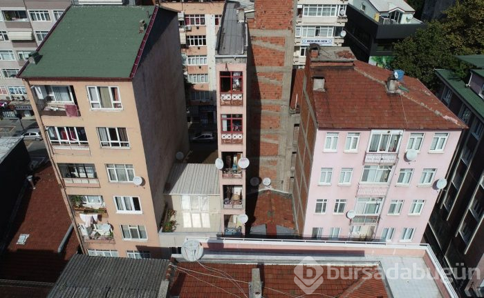 Mimarisi ile görenleri hem şaşırtan hem de korkutan ilginç bina