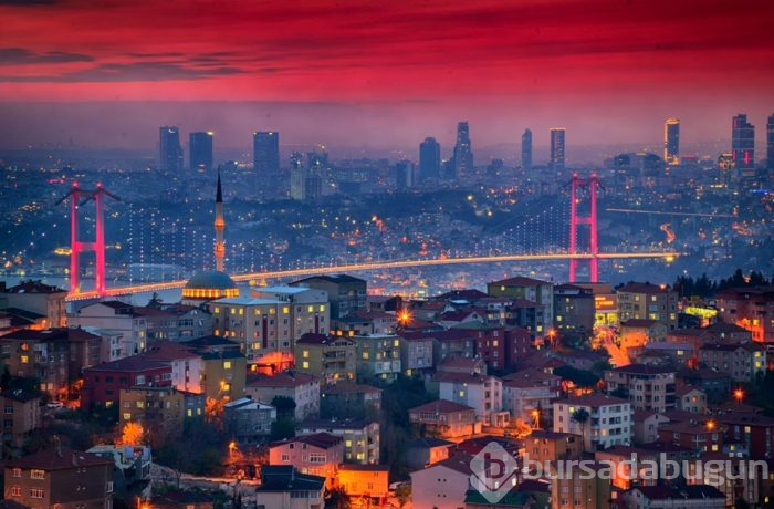 Batılı turistlerin İstanbul'a ilgisi artıyor