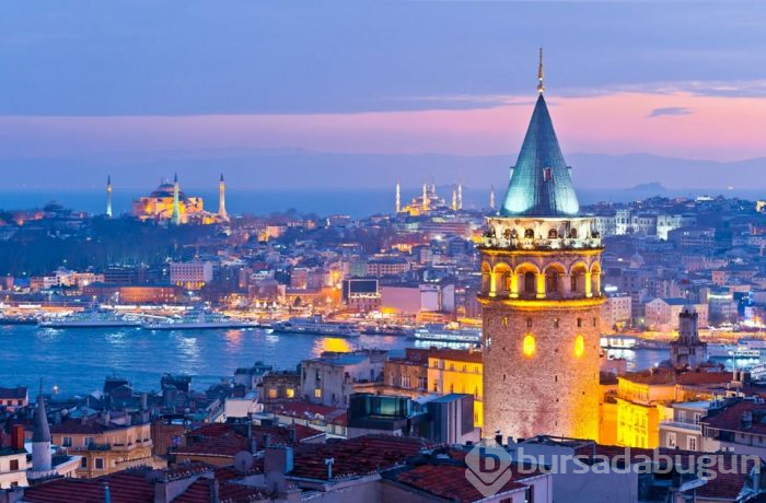 Batılı turistlerin İstanbul'a ilgisi artıyor