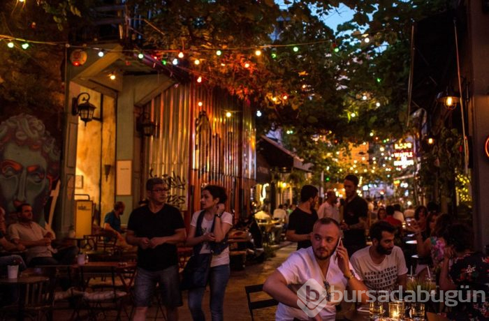 Batılı turistlerin İstanbul'a ilgisi artıyor