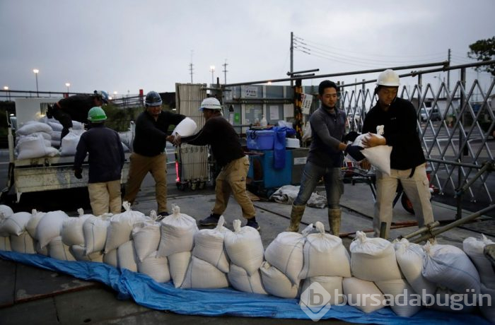 Japonya son yılların en şiddetli Hagibis tayfununa hazırlanıyor!