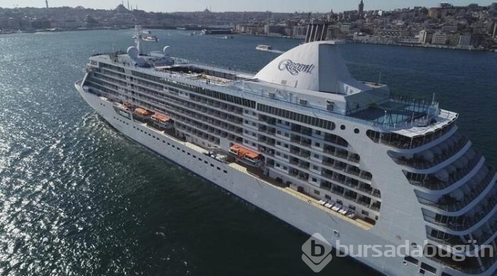 İstanbul'a dev konuk