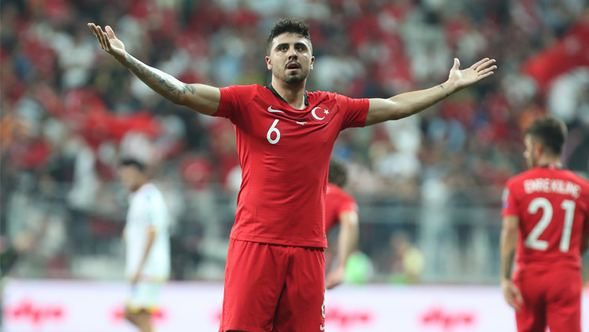 Ozan Tufan Fenerbahçe'den bedelsiz ayrılabilir