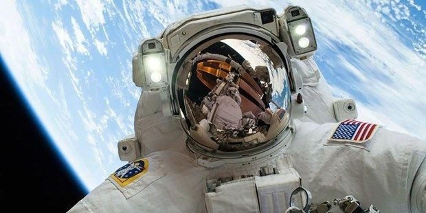 NASA'nın yeni astronot kıyafetleri