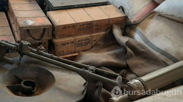Tel Abyad ilçe merkezinde YPG/PKK'lılara ait çok sayıda silah ve mühimmat ele geçirildi