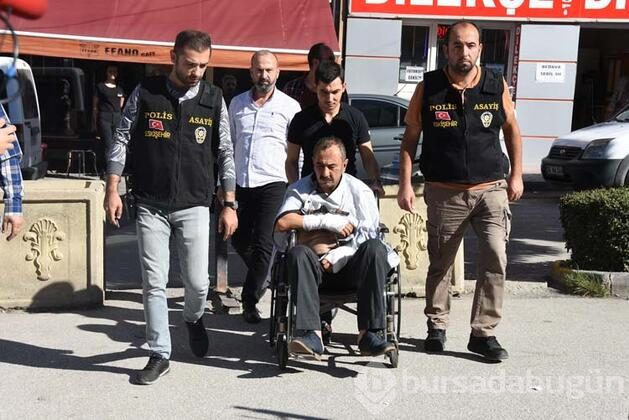 Eski eşine satırla saldıran cani adliyede!
