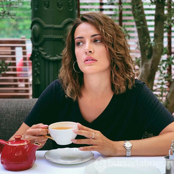 İrem Sak'ın Malefiz stili sosyal medyaya damga vurdu