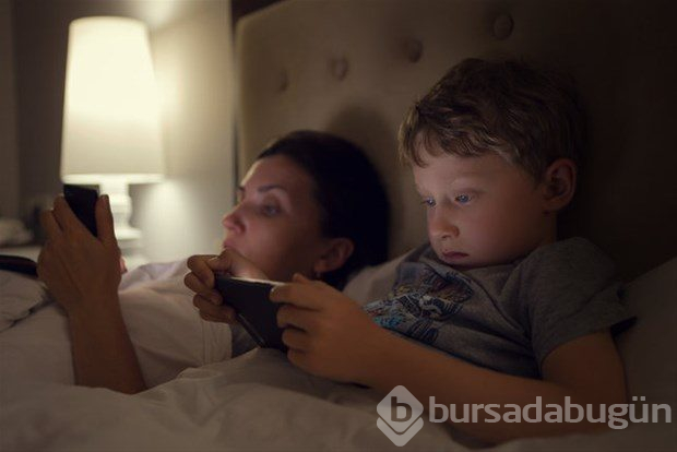 Yutulan sakız kaç sene midede kalıyor?