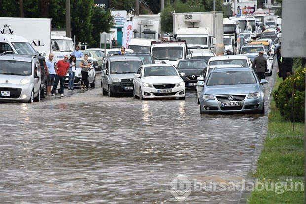 Turizm cennetinde k&acirc;bus: 5 yıldızlı otelleri su bastı!