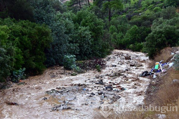 Turizm cennetinde k&acirc;bus: 5 yıldızlı otelleri su bastı!