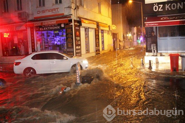 Turizm cennetinde k&acirc;bus: 5 yıldızlı otelleri su bastı!