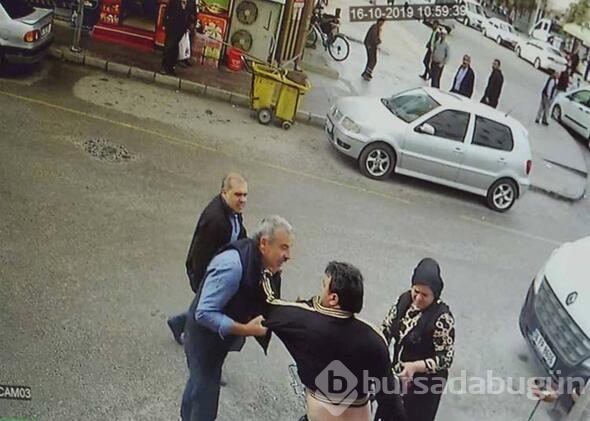 Eşinin çantasından çıkardığı tüfekle, rakiplerini vurdu