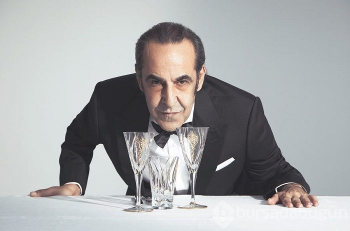 Cem Yılmaz Karakomik Filmler ile önce ağlatacak sonra güldürecek