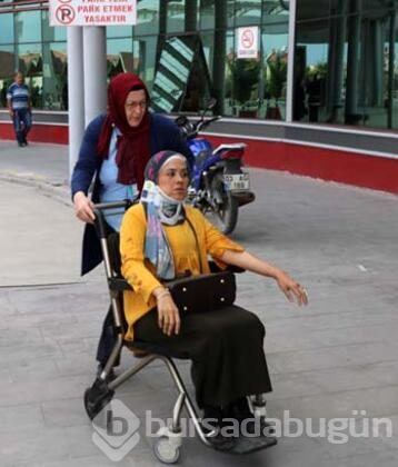 Tur otobüsü devrildi: 1 ölü, 30 yaralı!
