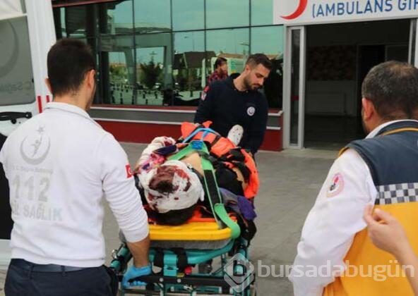 Tur otobüsü devrildi: 1 ölü, 30 yaralı!
