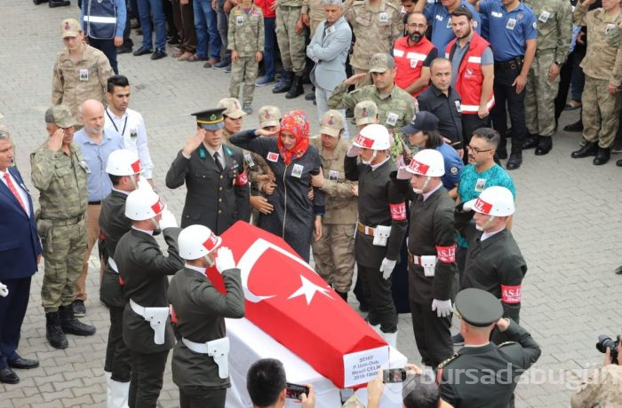 Münbiç şehidinin yakınlarına Kürtçe ağıtlar yaktılar