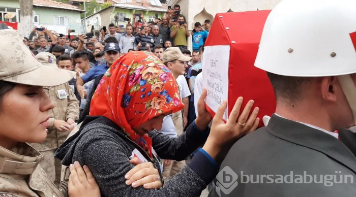 Münbiç şehidinin yakınlarına Kürtçe ağıtlar yaktılar
