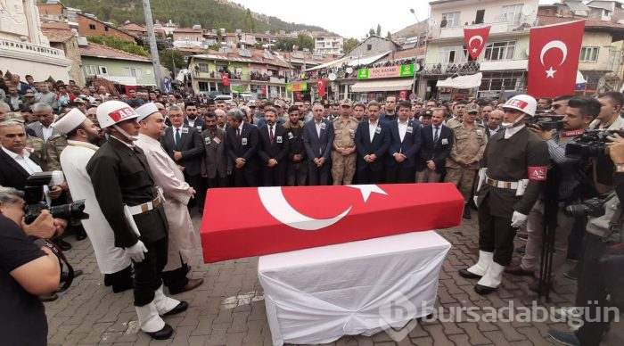 Münbiç şehidinin yakınlarına Kürtçe ağıtlar yaktılar