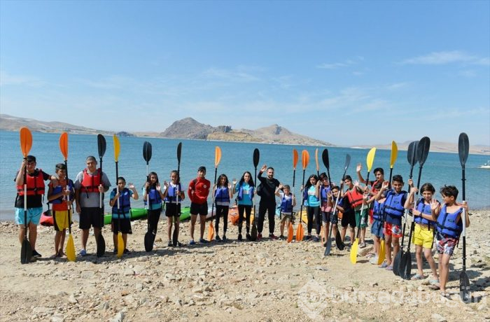 Tunceli'nin saklı cenneti Pertek su sporlarıyla şenlendi
