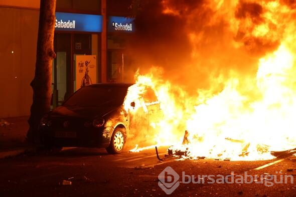 Trafik lambaları eridi!