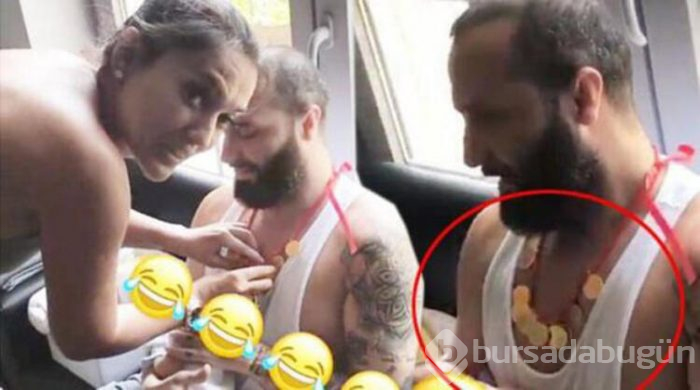 Demet Akalın-Berkay dostluğuna mesafe getiren kol saati!
