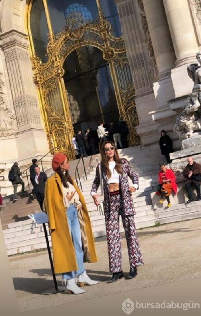 Kız kıza tatil! Başak ile Tanem Paris'te
