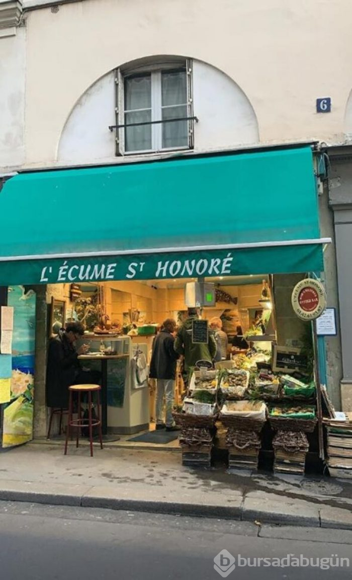 Kız kıza tatil! Başak ile Tanem Paris'te