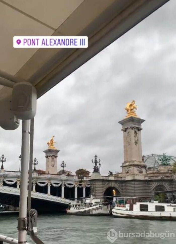 Kız kıza tatil! Başak ile Tanem Paris'te