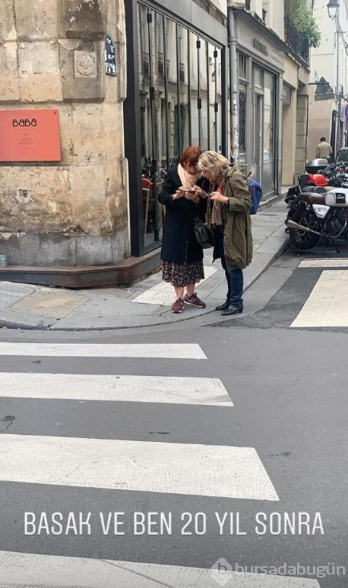 Kız kıza tatil! Başak ile Tanem Paris'te