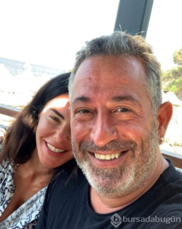 Cem Yılmaz'la ilişkisi biten Defne Samyeli'nden paylaşım!