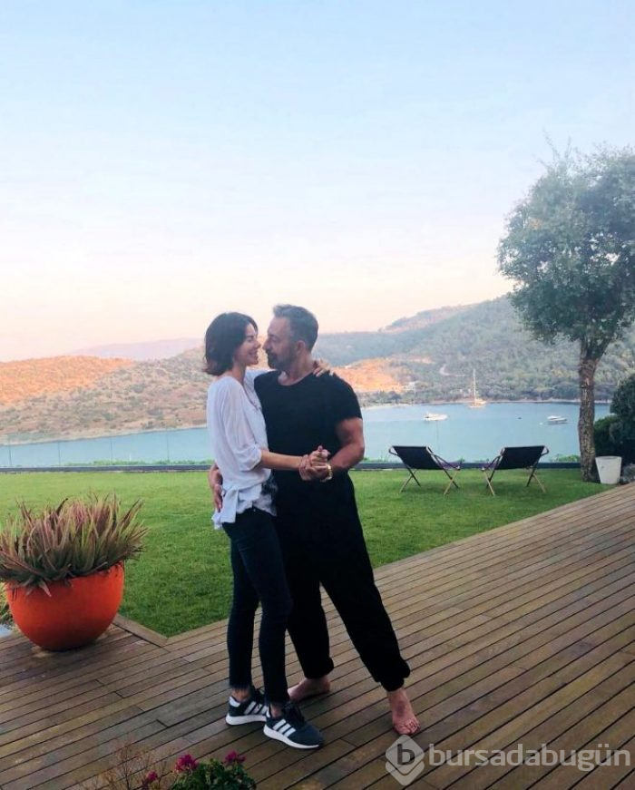 Cem Yılmaz'la ilişkisi biten Defne Samyeli'nden paylaşım!