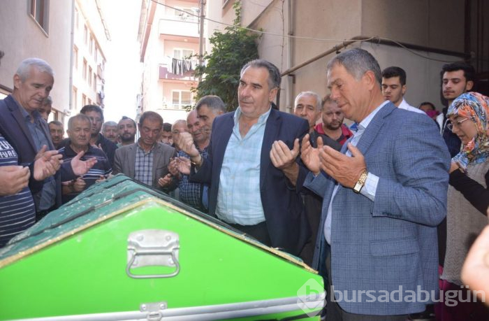 Tren garında ölü bulunan Mert toprağa verildi
