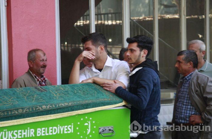 Tren garında ölü bulunan Mert toprağa verildi