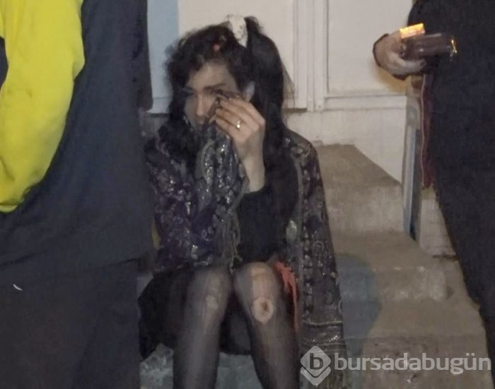 Bursa'da düşen mum evini yaktı!