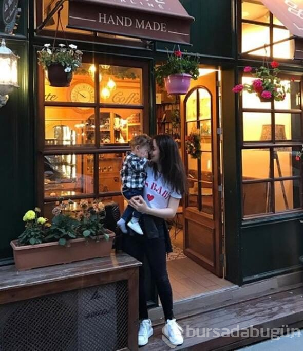 Kırgın Çiçekler'in Songül'ü ticarette!
