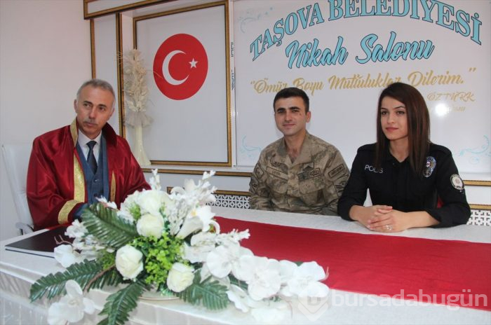 Barış Pınarı Harekatı'na nikah masasına destek