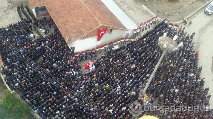 Şehit piyade er Sezai Eşkioğlu'nun cenazesinde hoş karşılanmayan manzara
