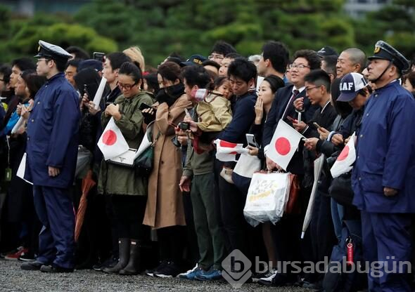 Naruhito, törenle "kasımpatı" tahtına çıktı.